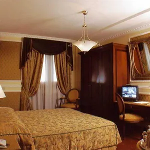 4* Hotel Champagne Garden